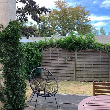 Calme Avec Jardin Апартаменты